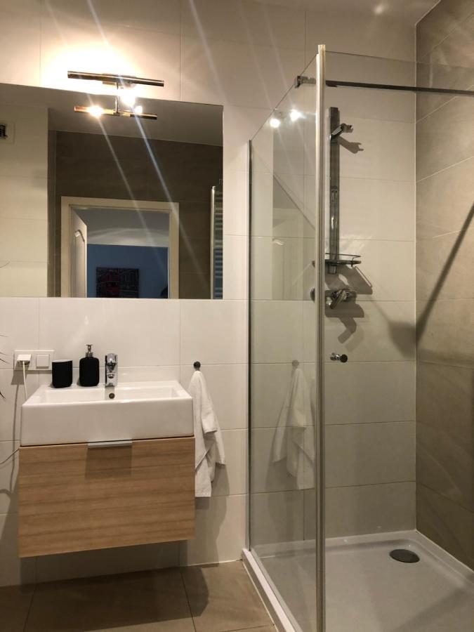 Airport Apartment Warszawa Eksteriør bilde